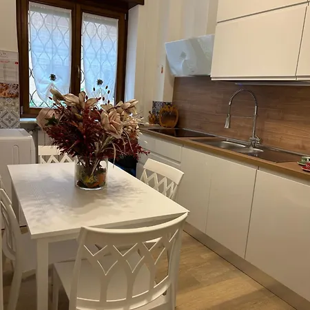 Vatican Suite Rhome-3